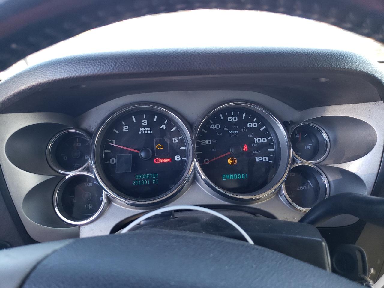 2007 Chevrolet Silverado - Image 9