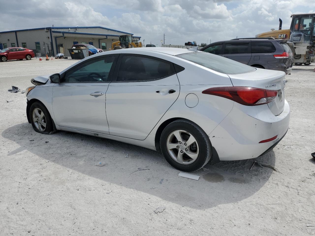 2015 Hyundai Elantra - Image 2