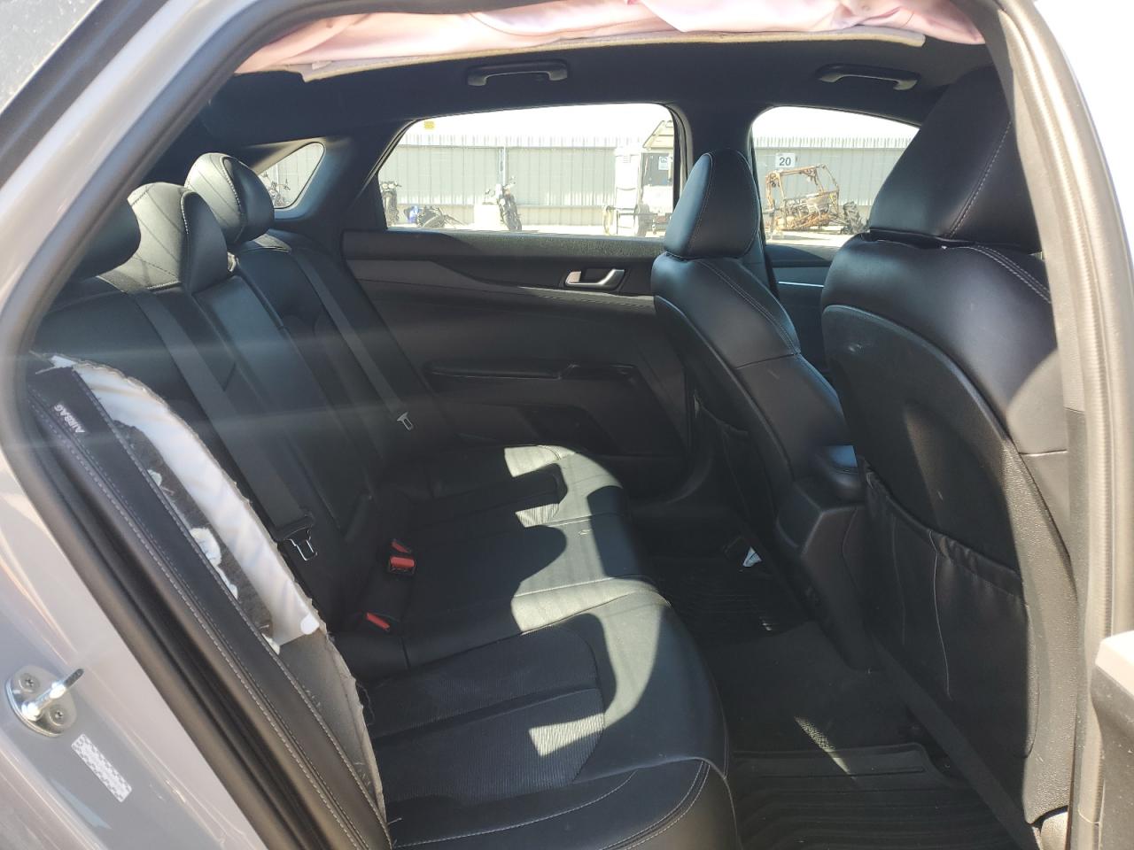 2021 Kia K5 - Image 10