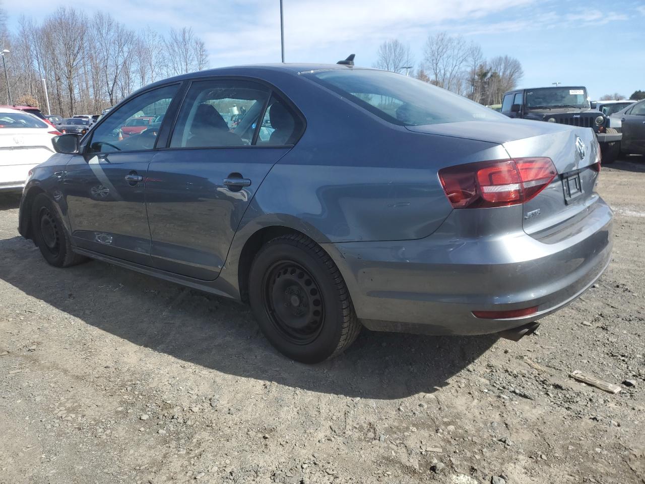 2016 Volkswagen Jetta - Image 2