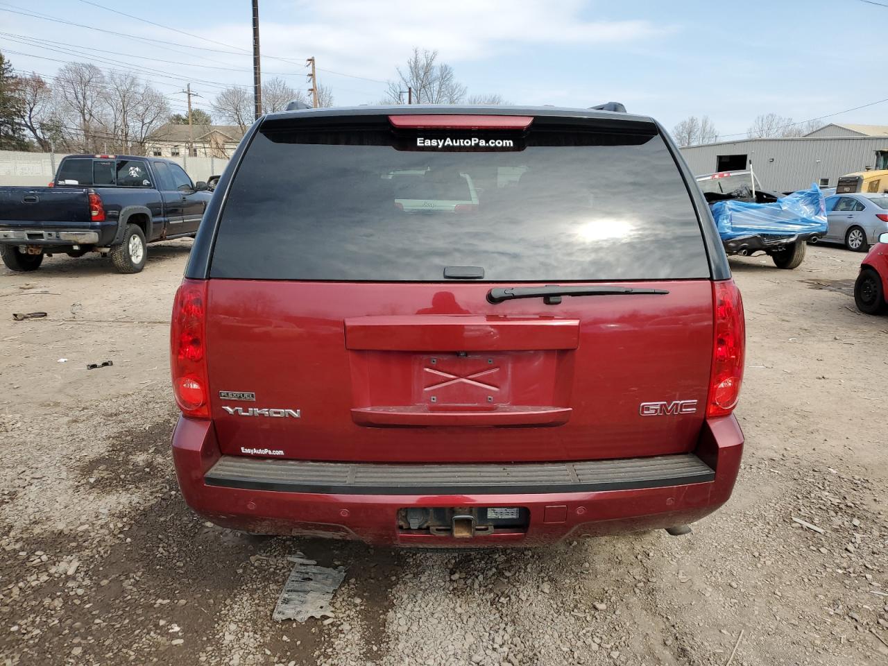 2011 GMC Yukon - Image 6
