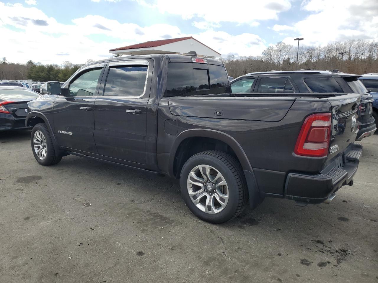 2019 RAM 1500 - Image 2