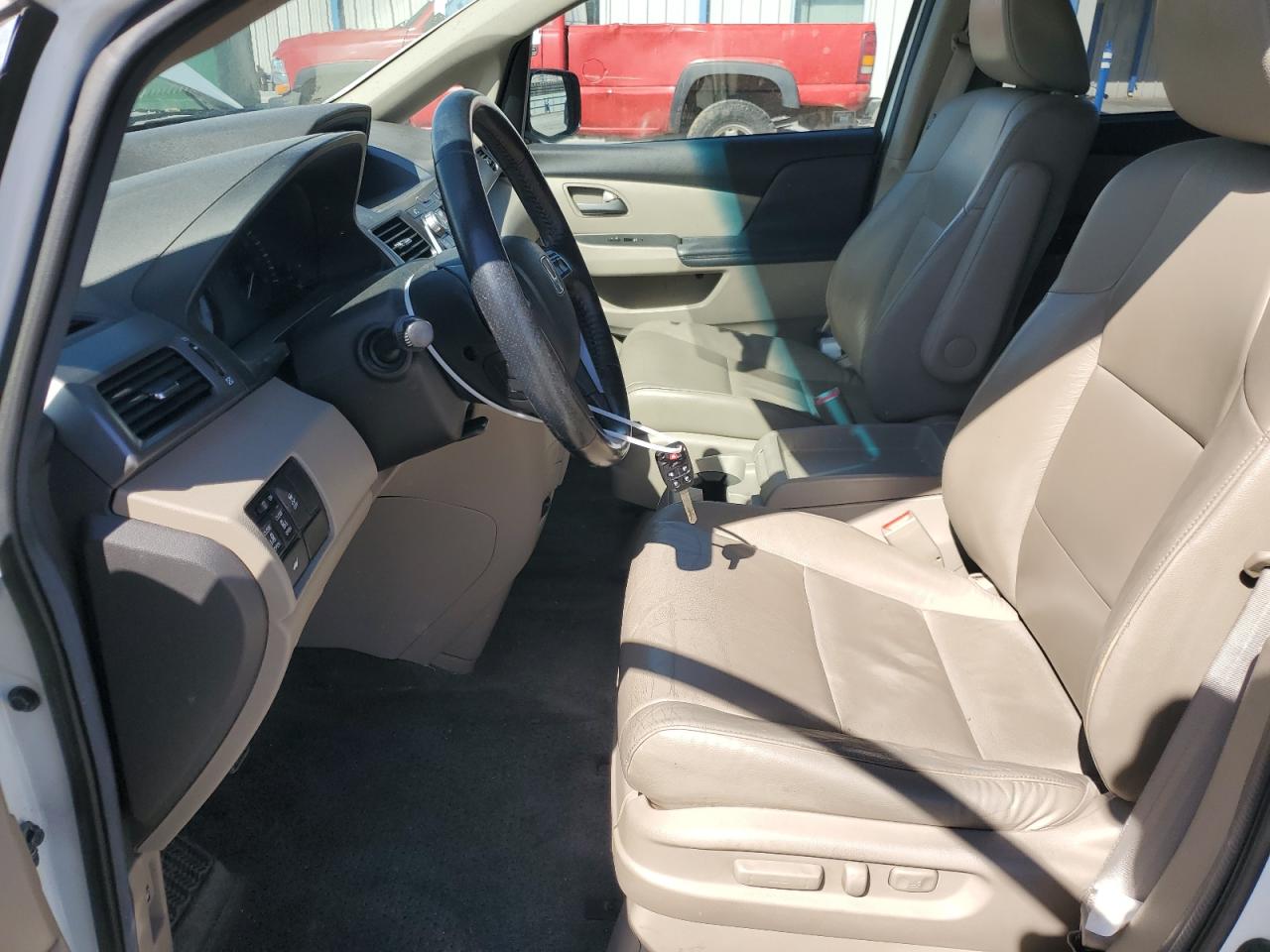 2012 Honda Odyssey - Image 7