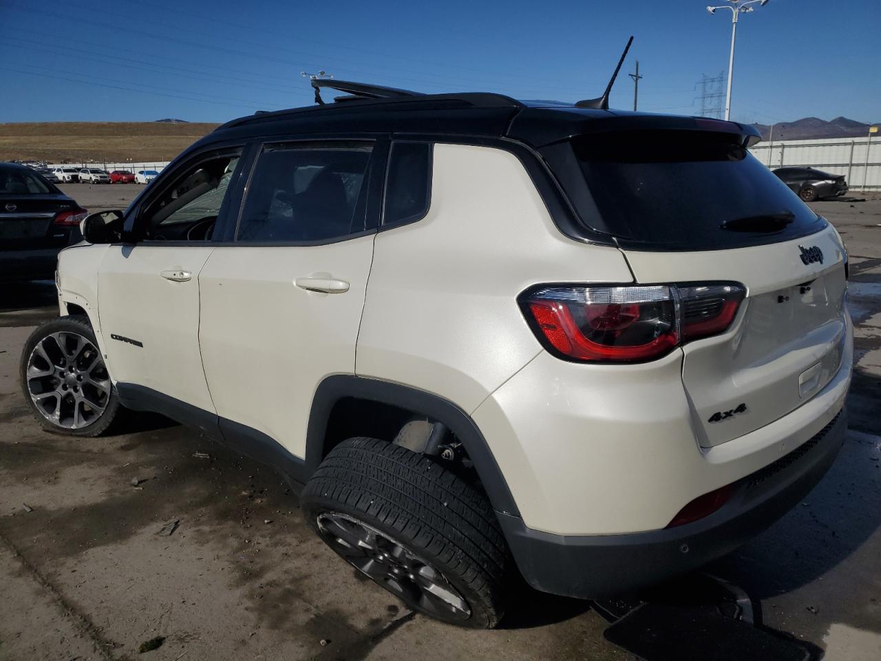 2019 Jeep Compass - Image 2