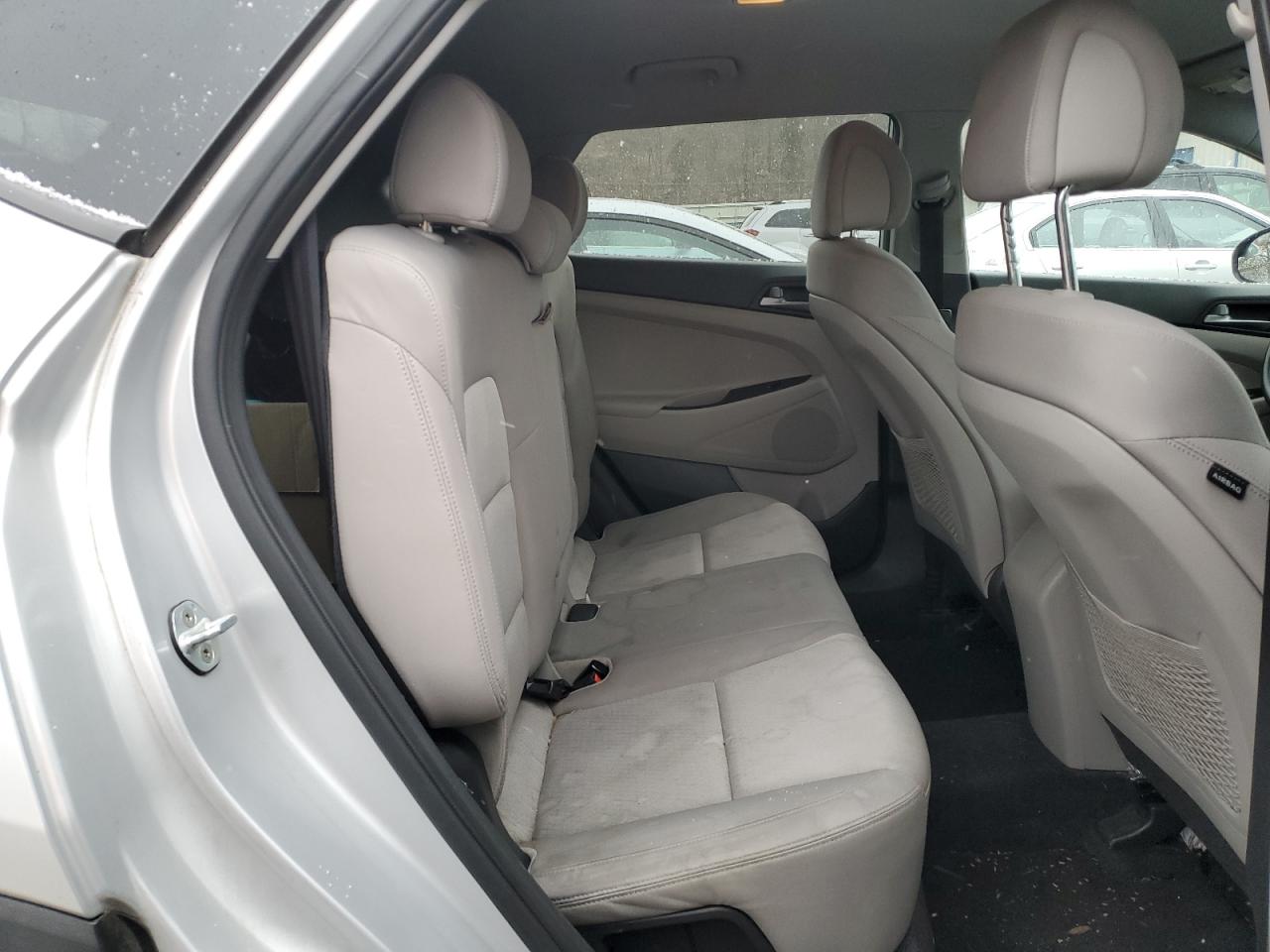 2016 Hyundai Tucson - Image 11