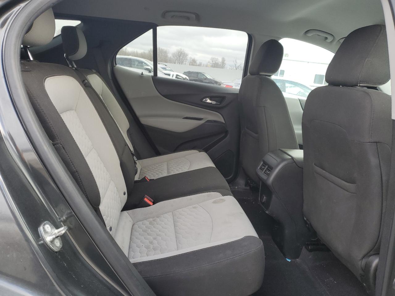 2018 Chevrolet Equinox - Image 11