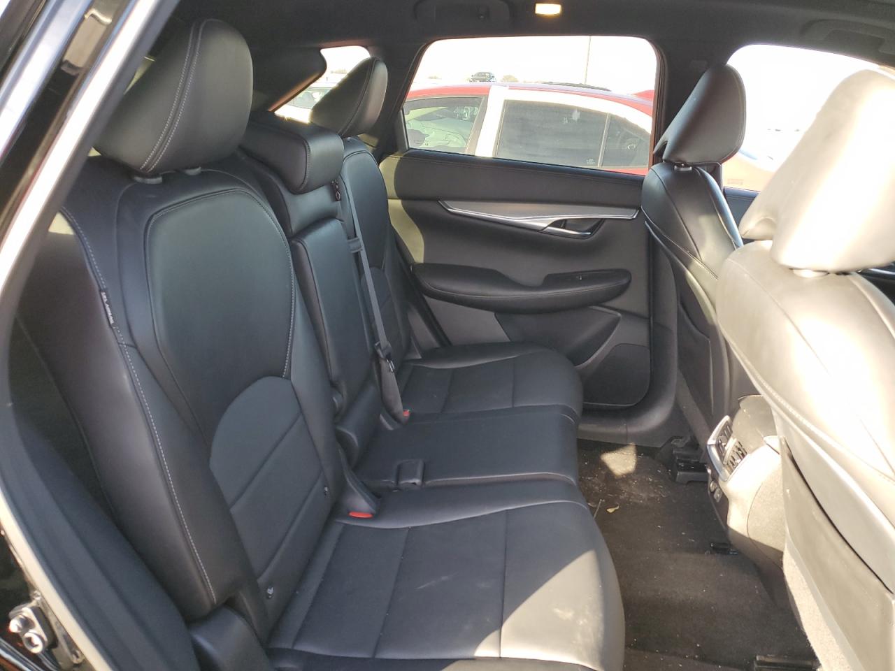 2021 Infiniti QX50 - Image 11