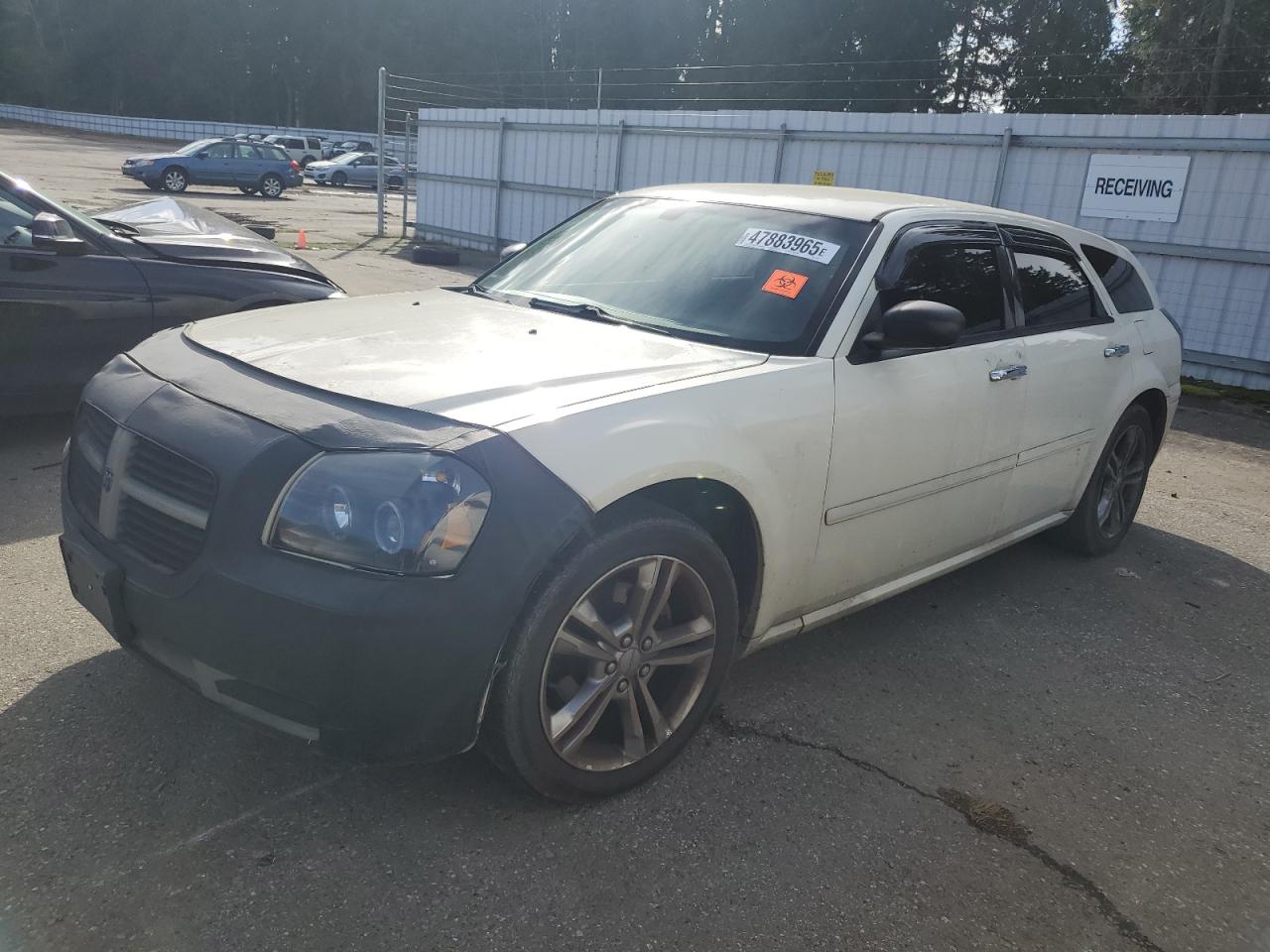 2005 Dodge Magnum - Image 1