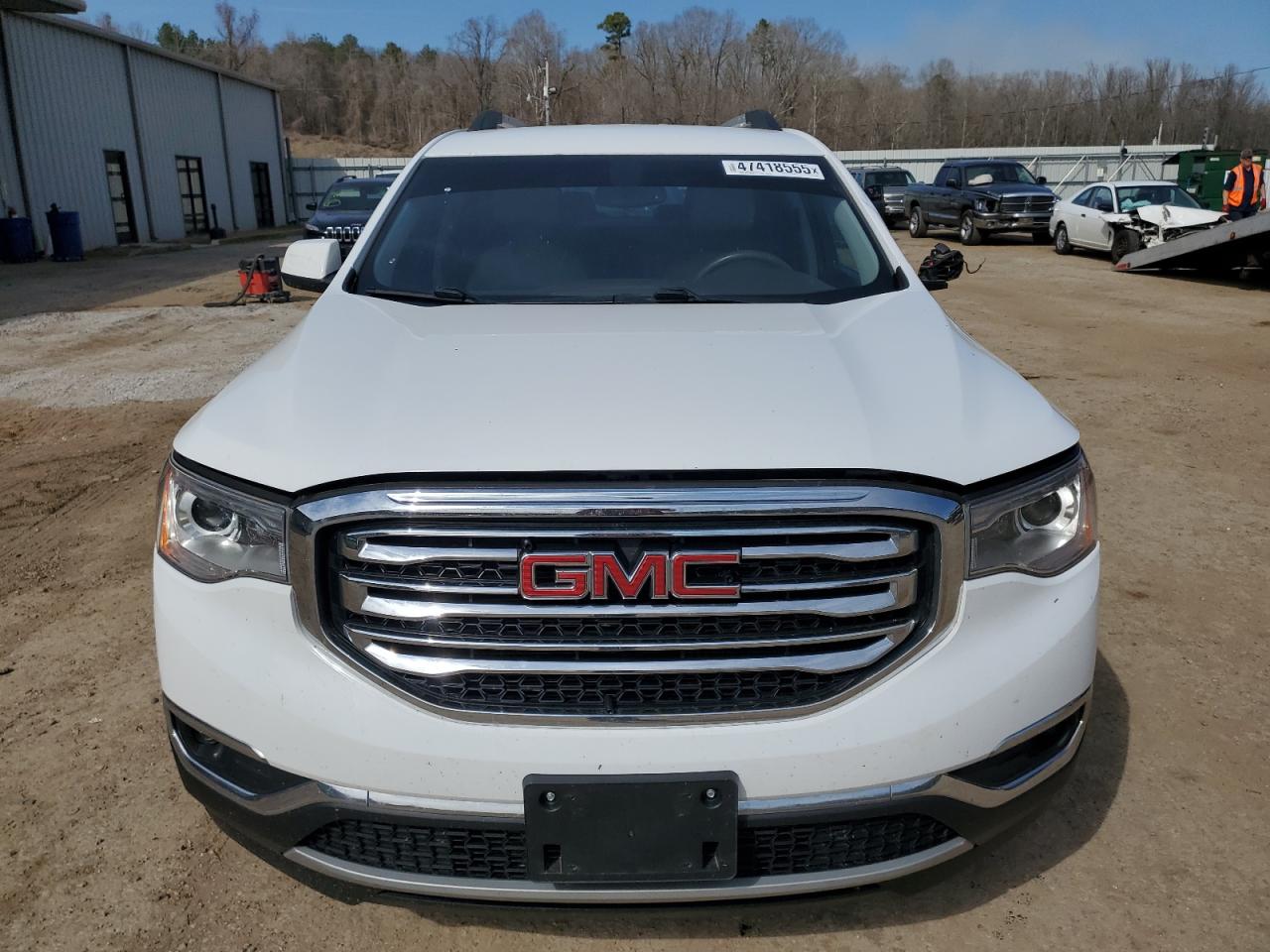 2017 GMC Acadia - Image 5