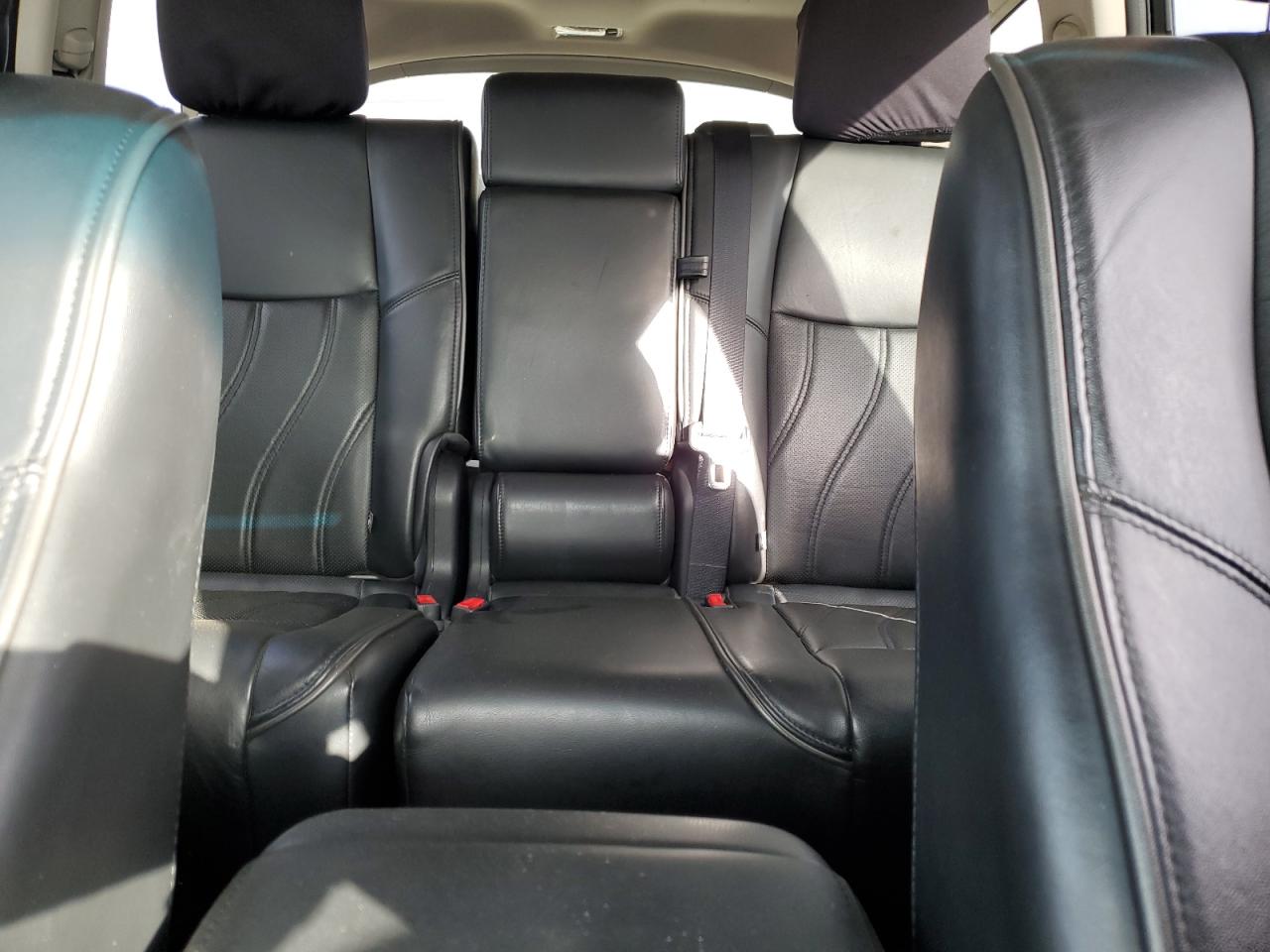 2015 Infiniti QX60 - Image 10