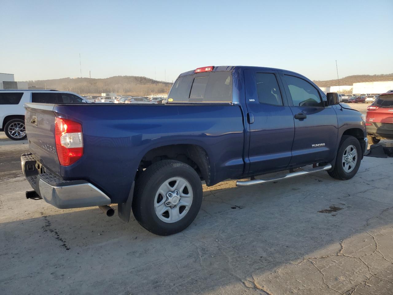 2015 Toyota Tundra - Image 3