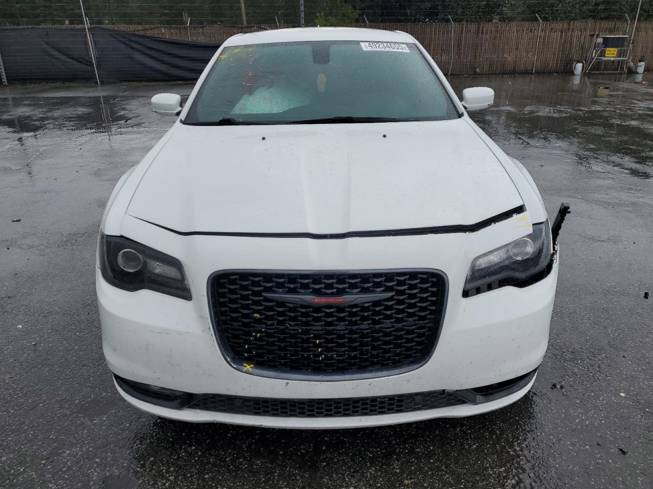 2021 Chrysler 300 - Image 5