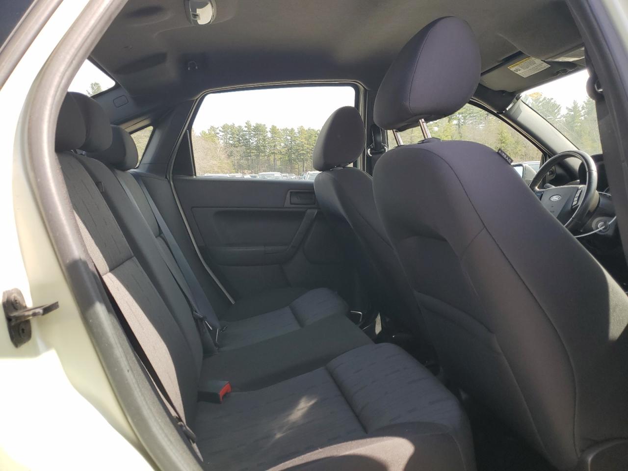 2011 Ford Focus - Image 10