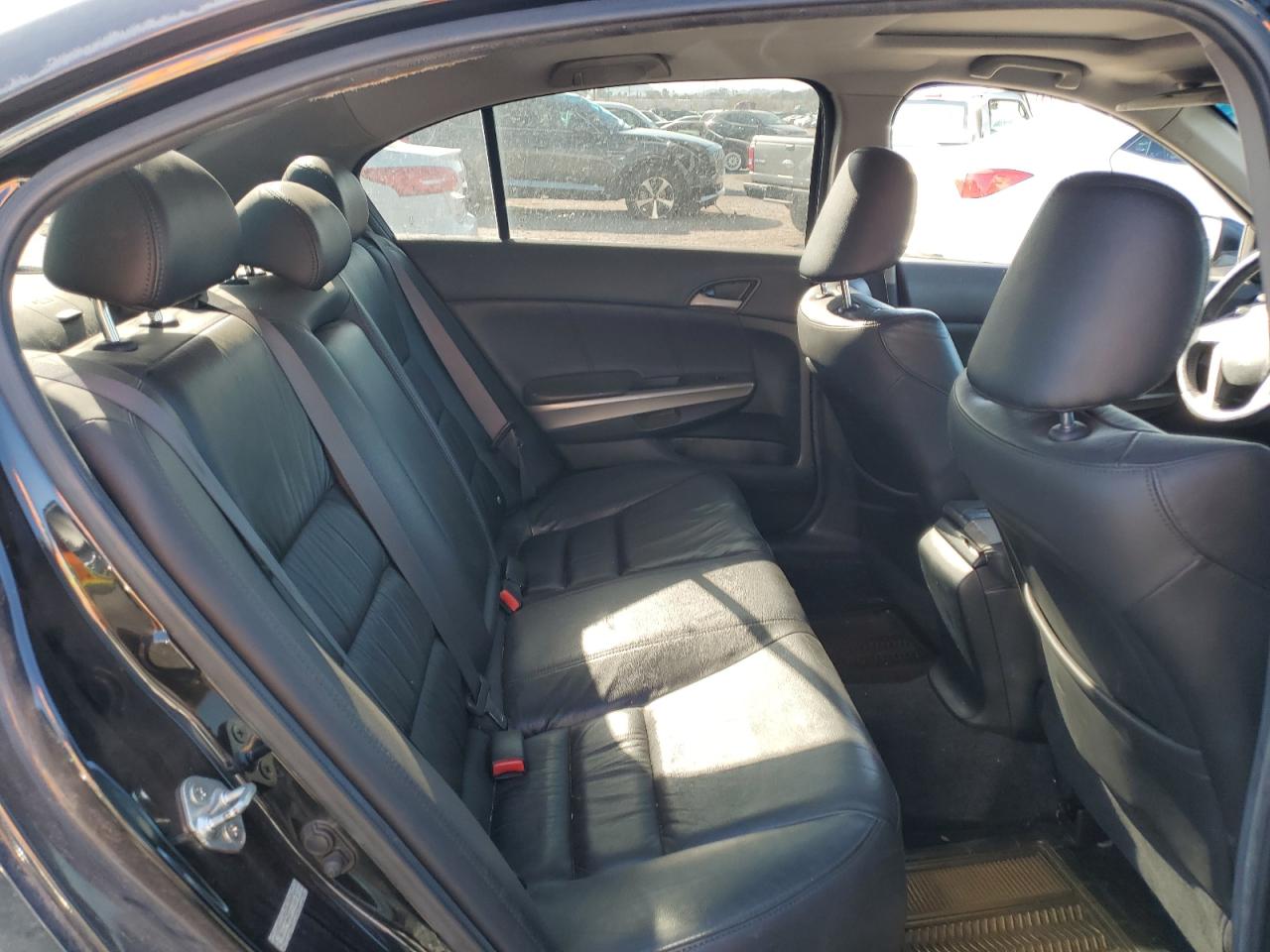 2009 Honda Accord - Image 10