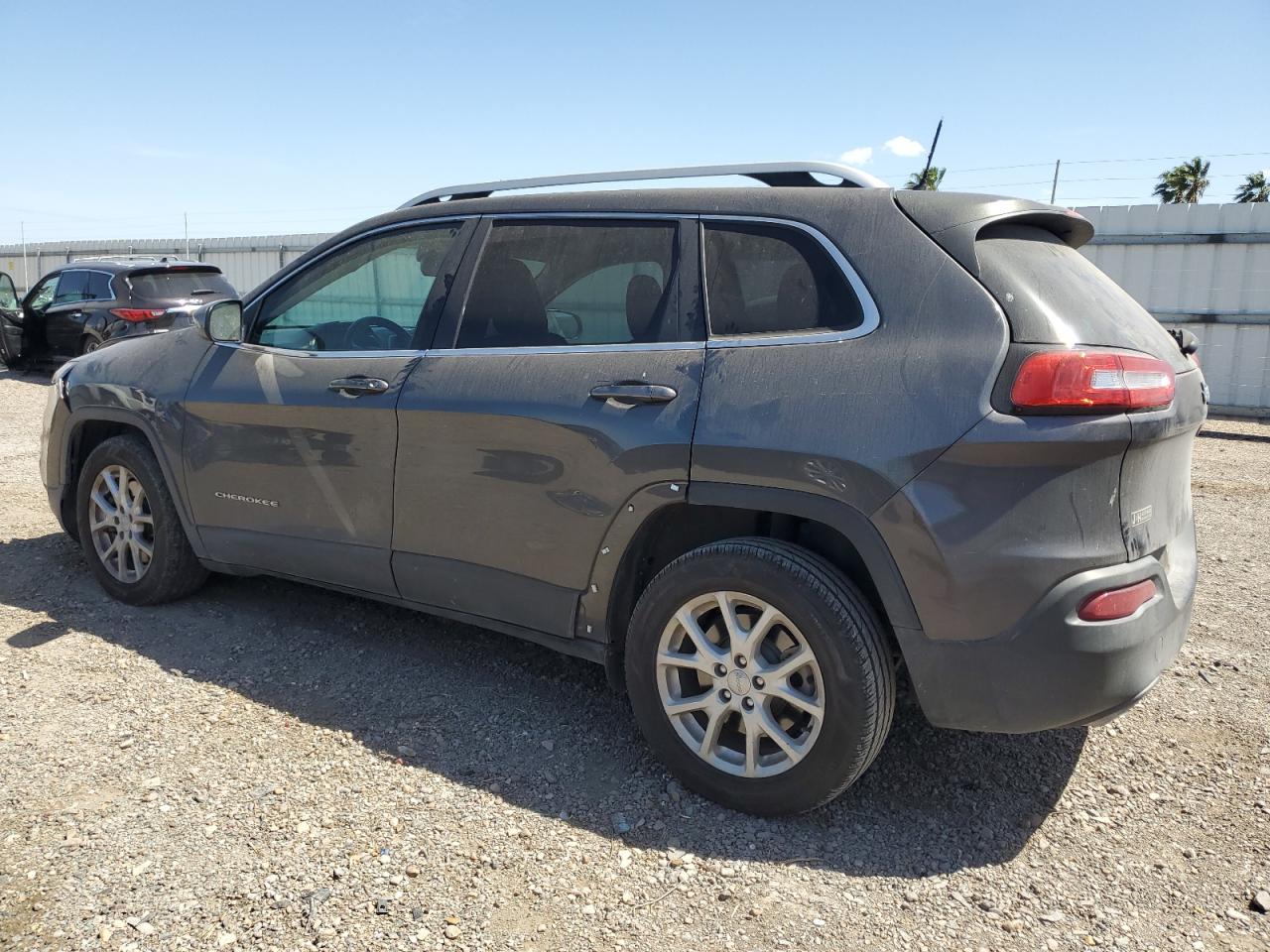 2015 Jeep Grand Cherokee - Image 2