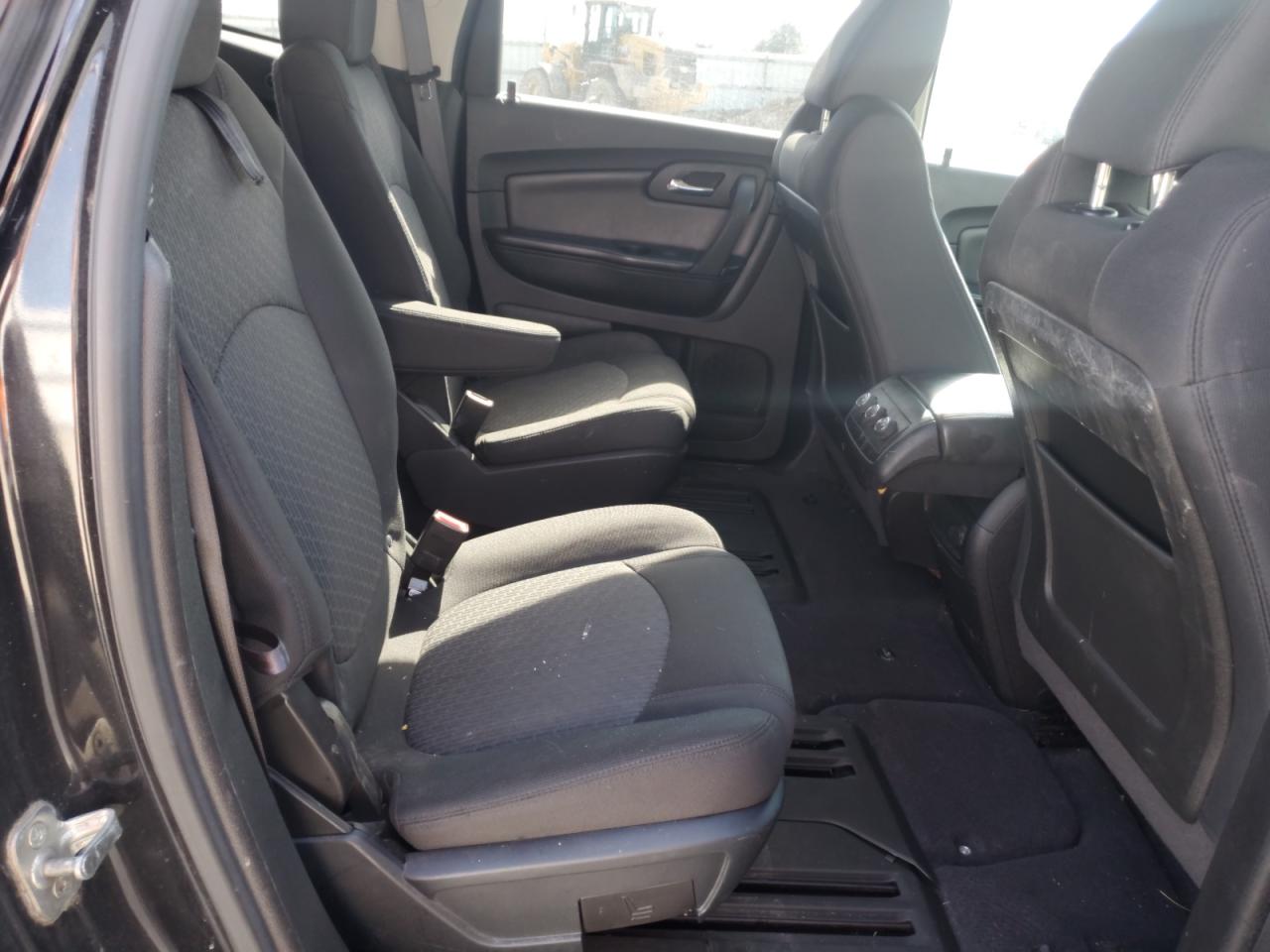 2011 Chevrolet Traverse - Image 11