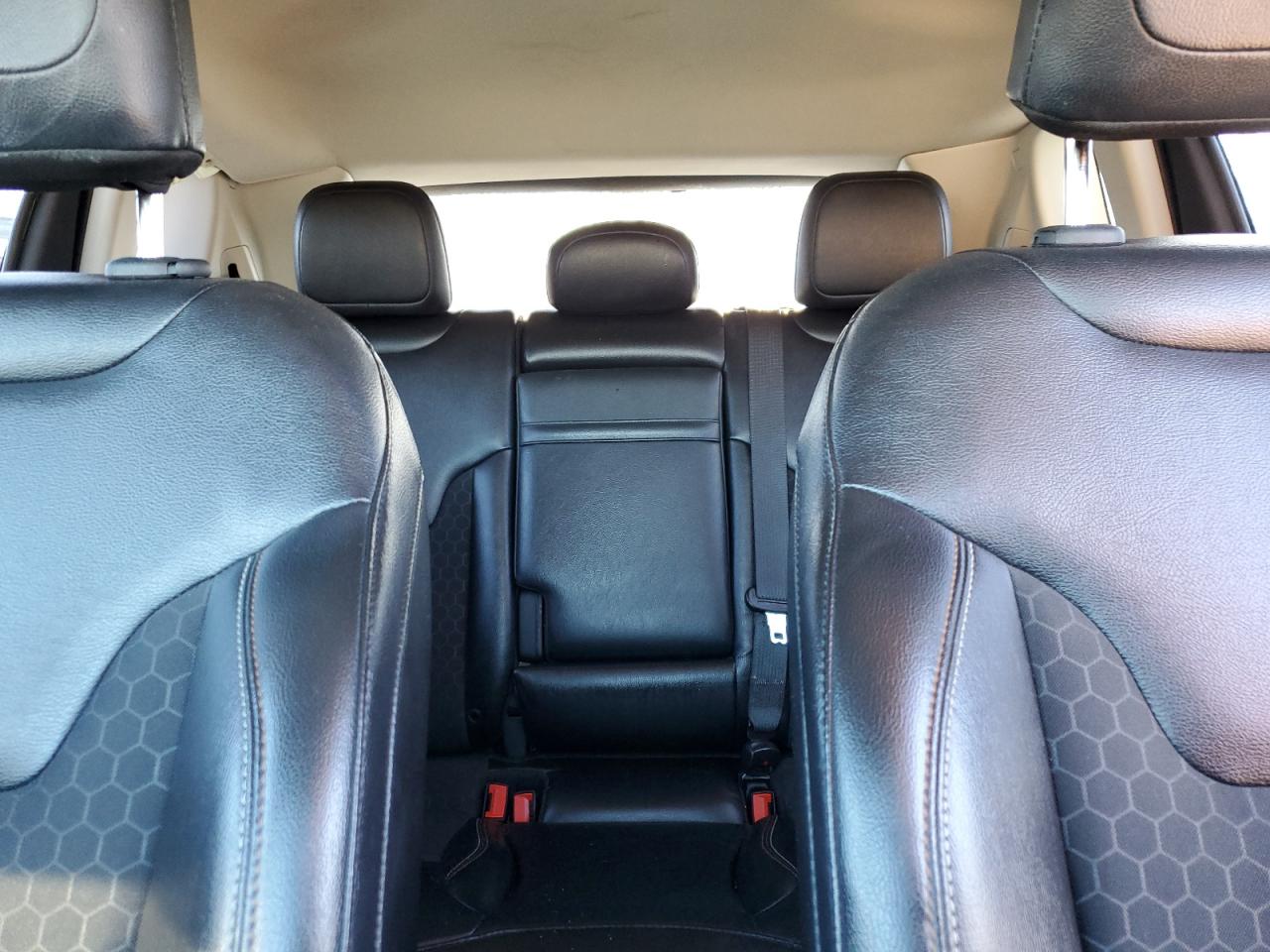 2019 Jeep Compass - Image 10