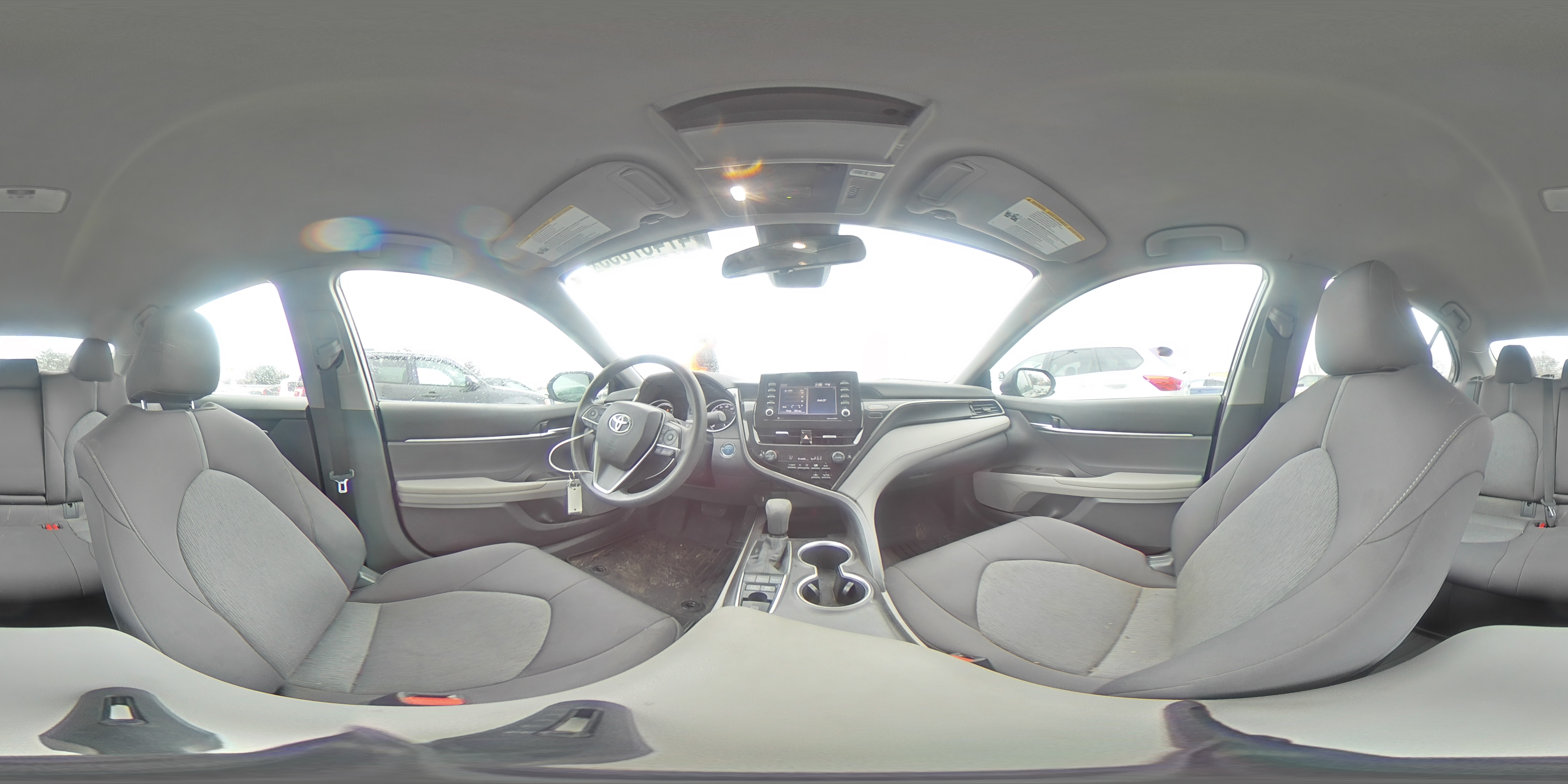 2021 Toyota Camry - Image 12