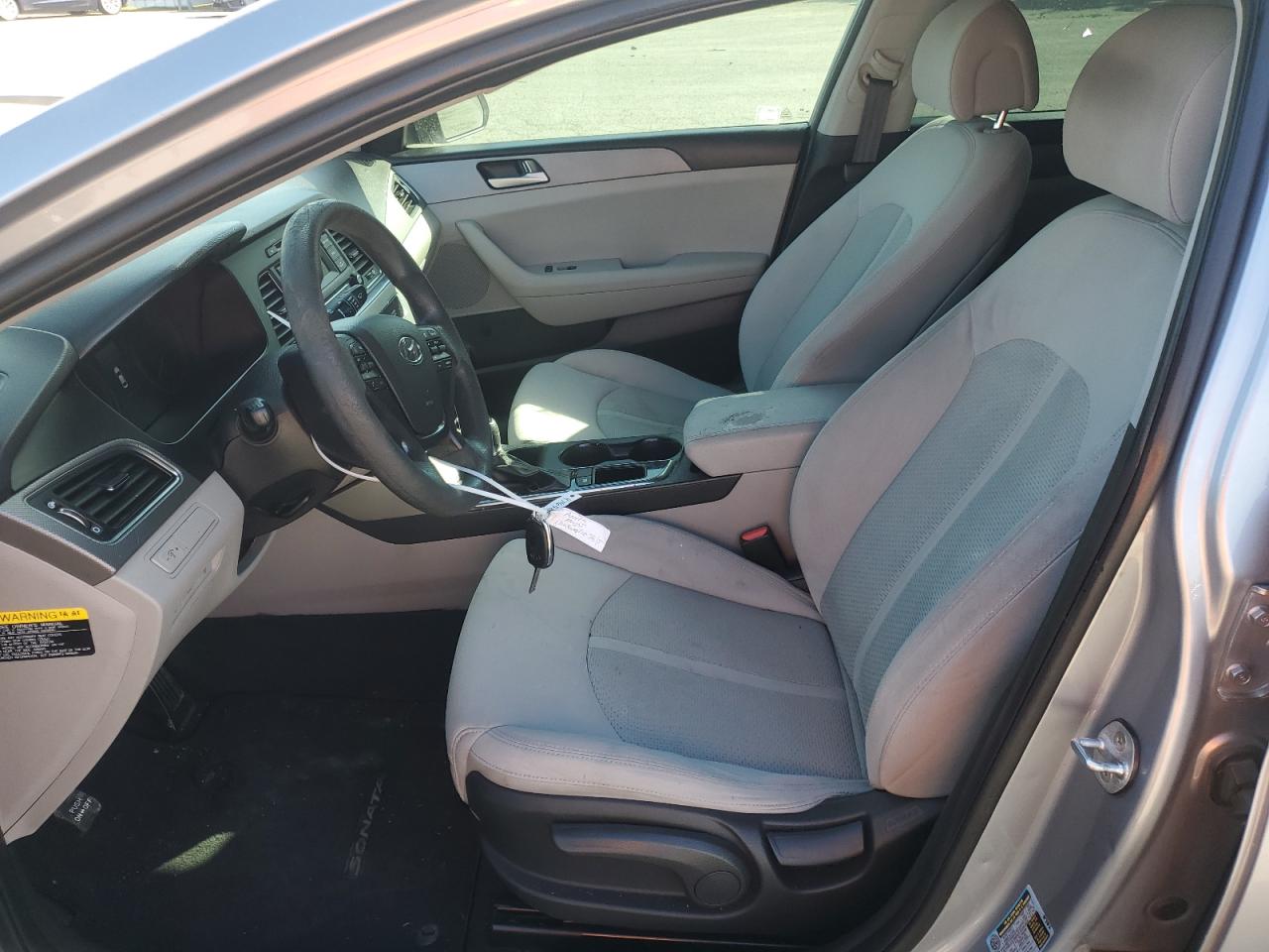 2017 Hyundai Sonata - Image 7
