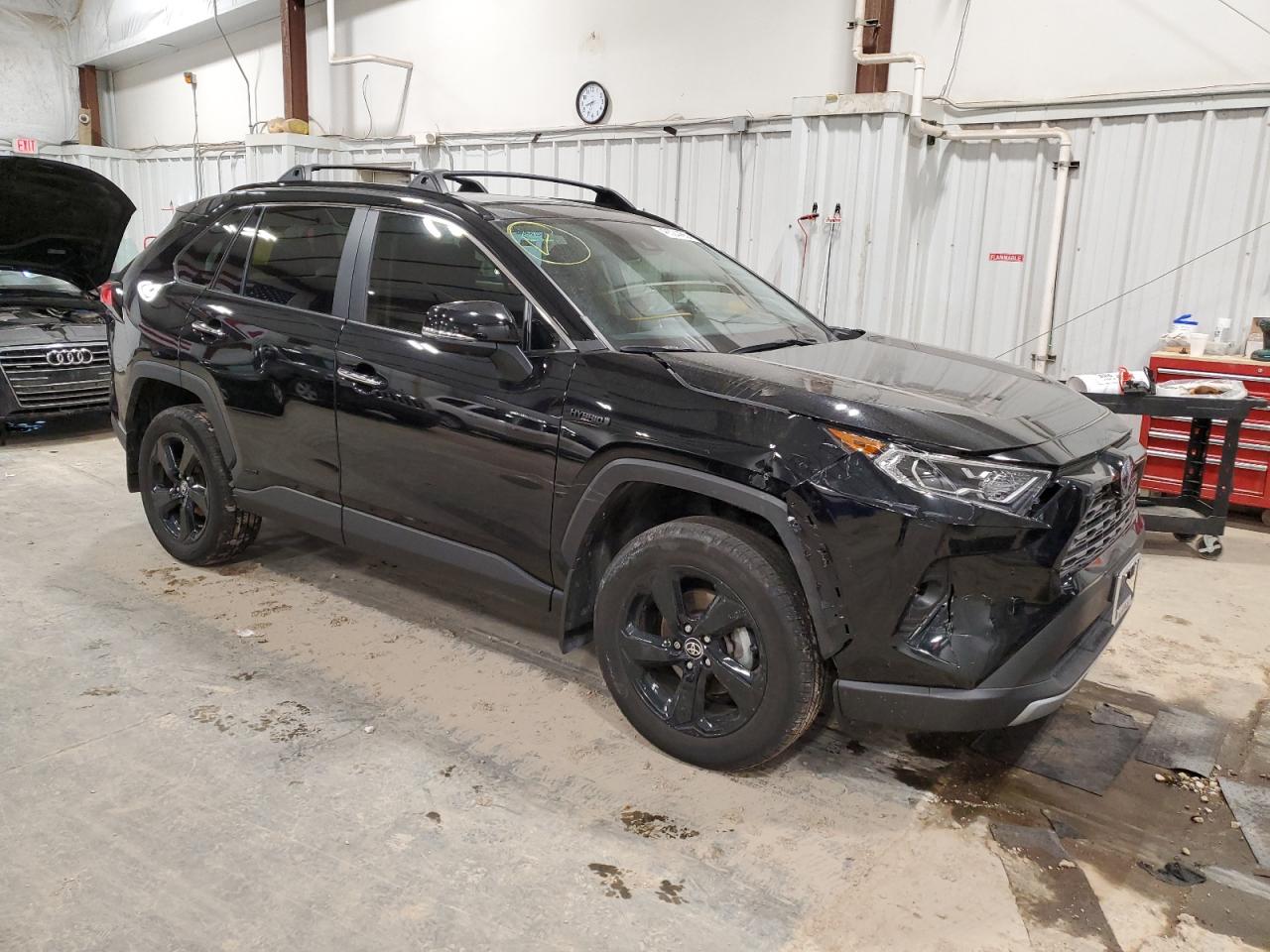 2021 Toyota RAV 4 - Image 4