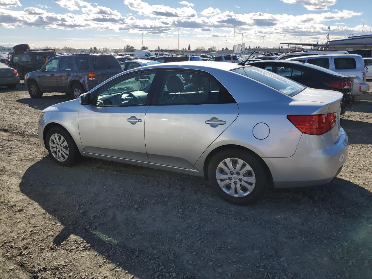 2013 Kia Forte - Image 2