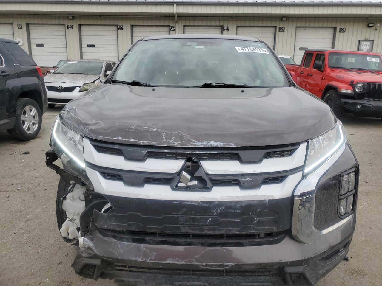 2021 Mitsubishi Outlander - Image 5