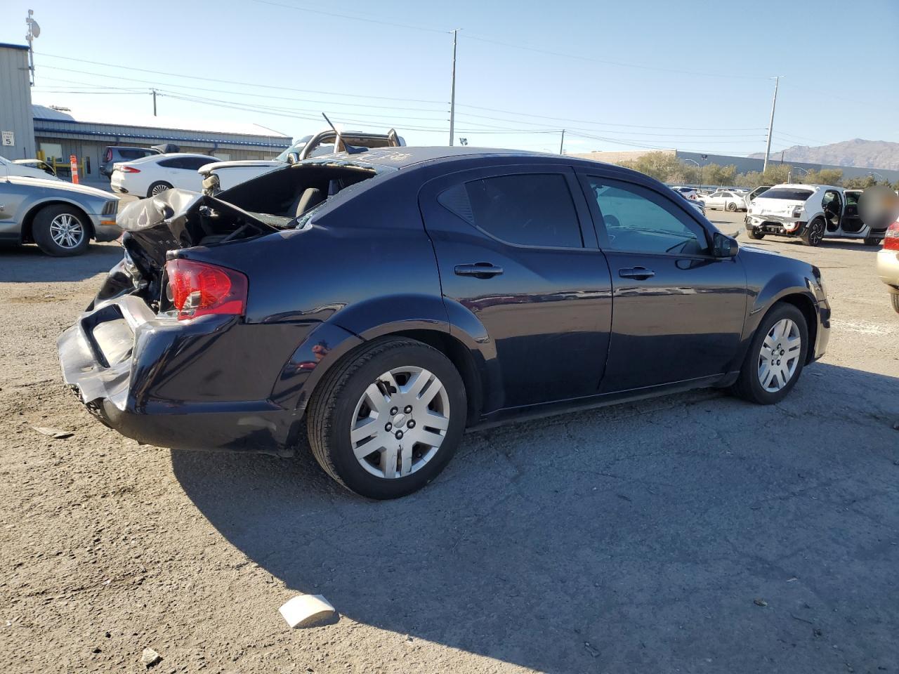 2014 Dodge Avenger - Image 3