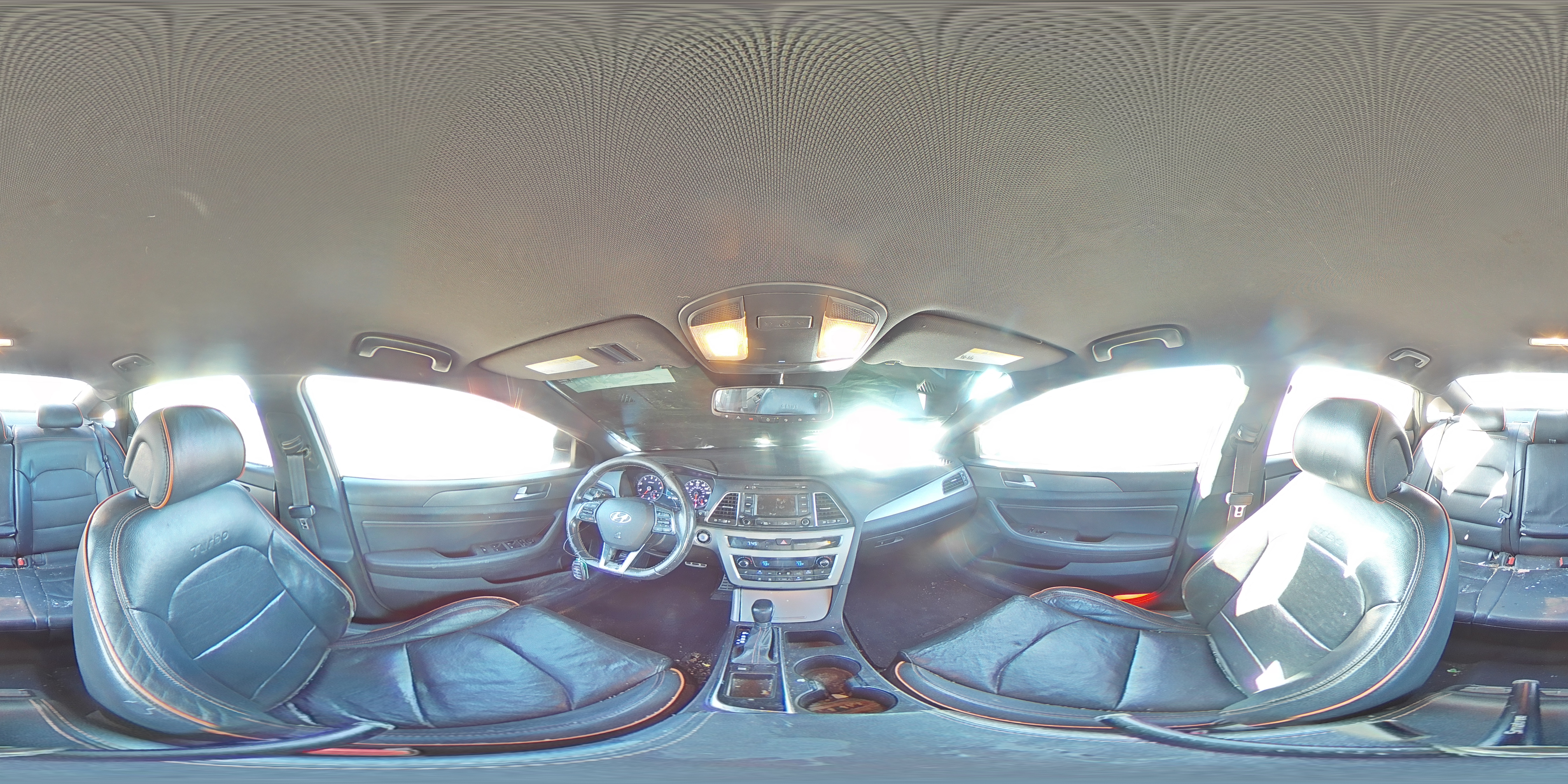 2015 Hyundai Sonata - Image 13