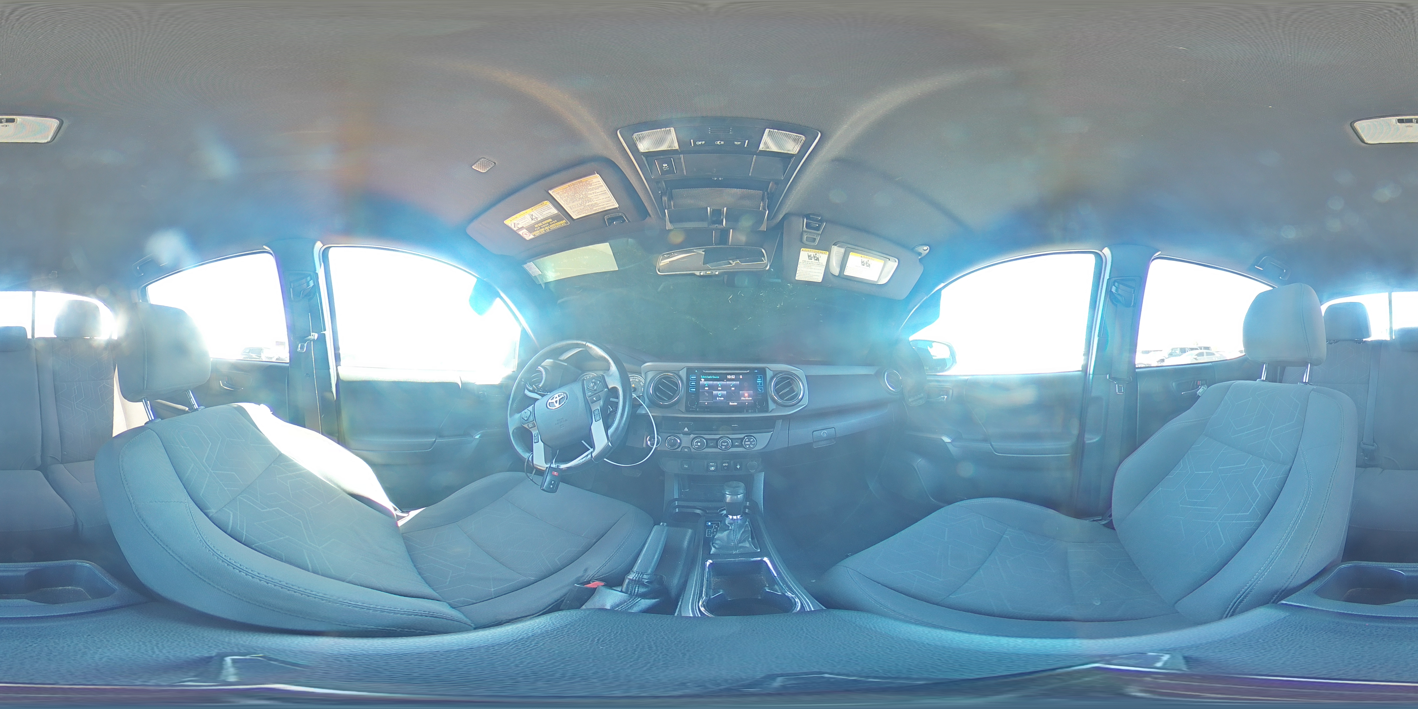 2019 Toyota Tacoma - Image 15