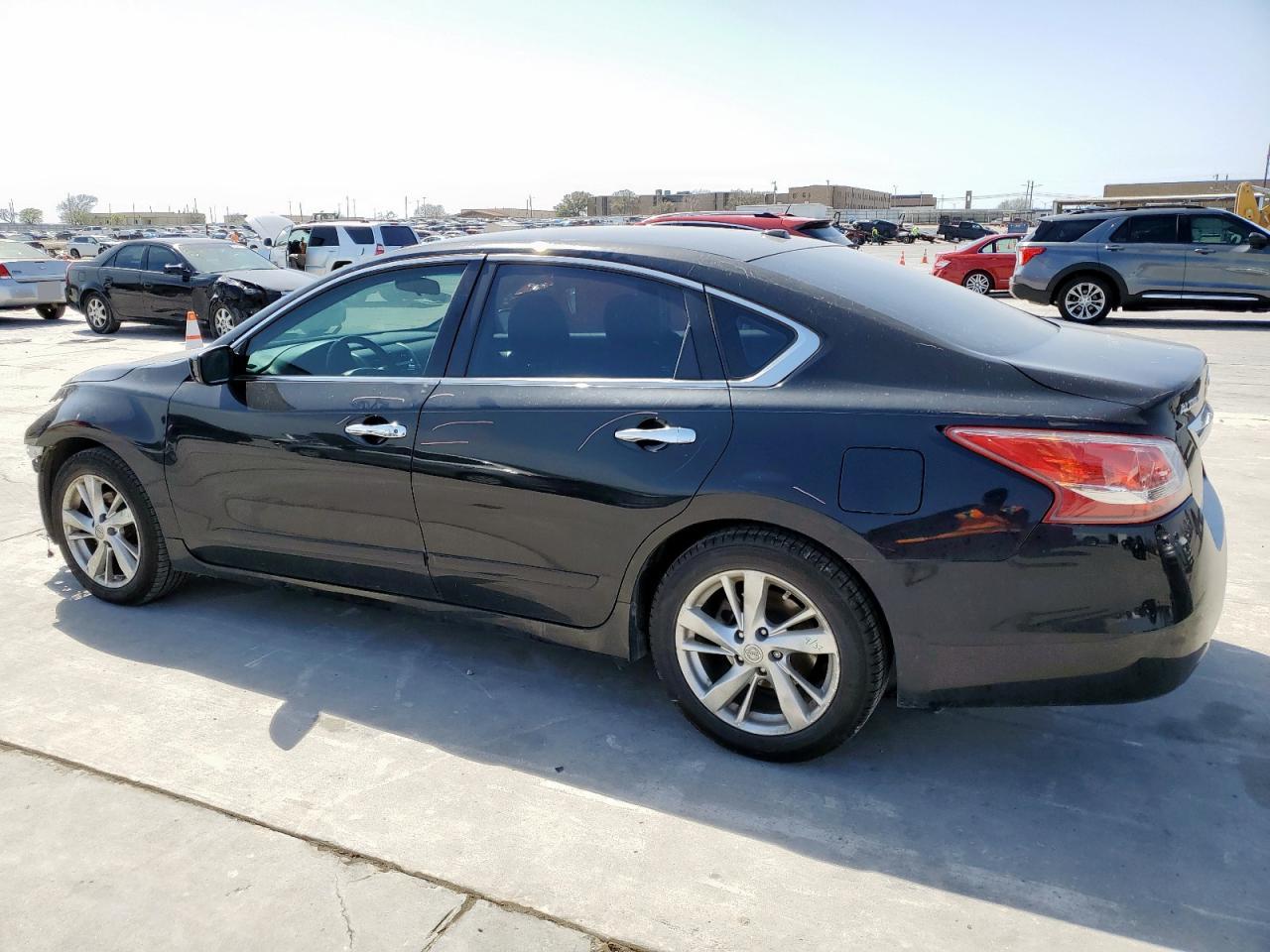2013 Nissan Altima - Image 2