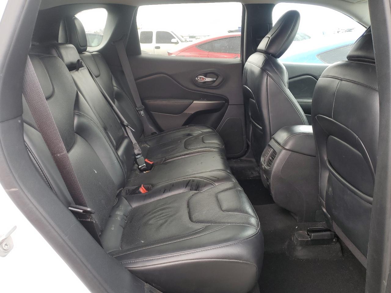 2020 Jeep Grand Cherokee - Image 11