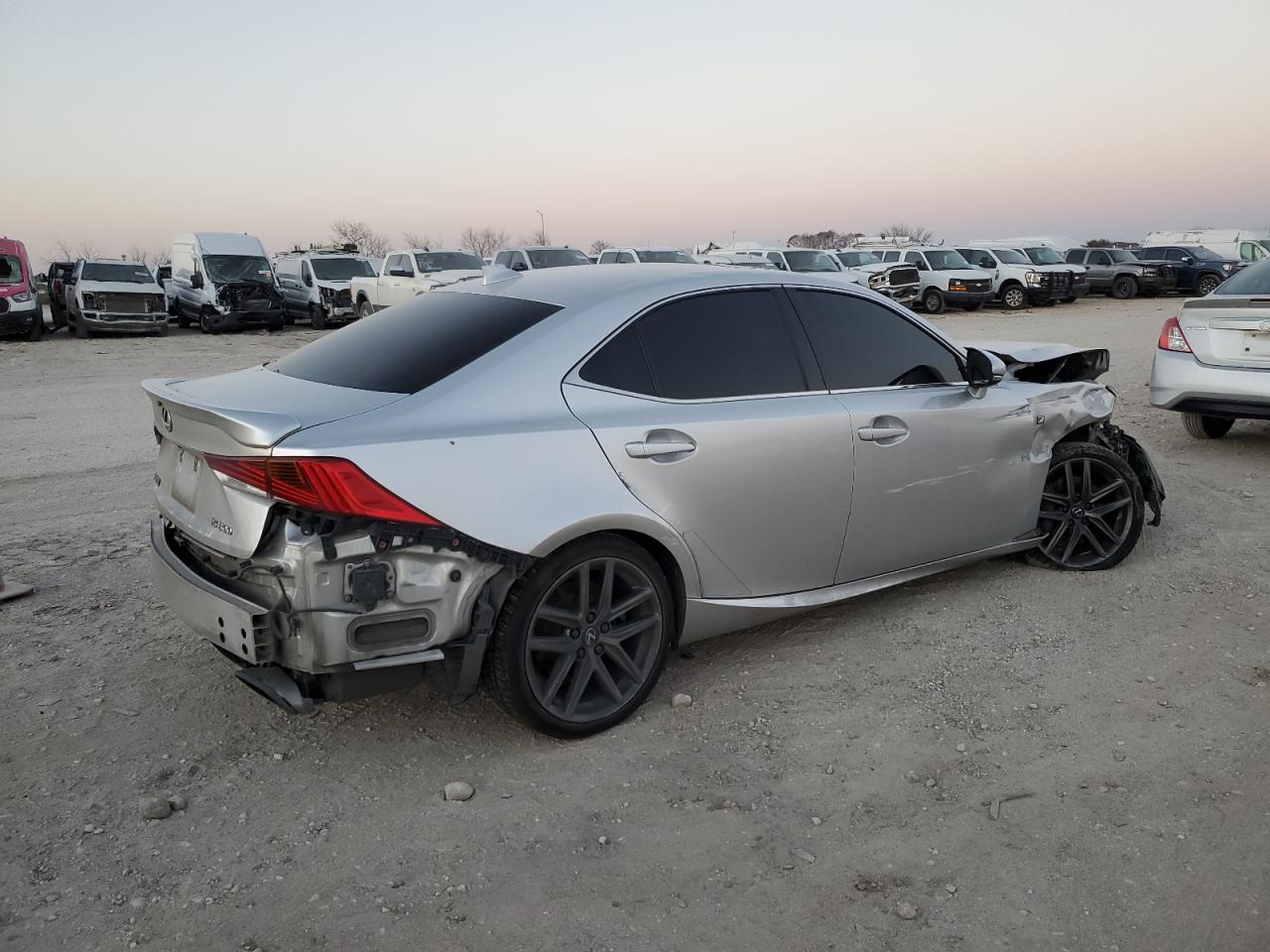 2019 Lexus IS - Image 3