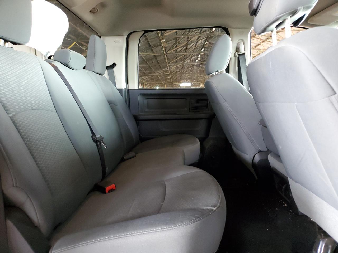 2014 RAM 1500 - Image 10