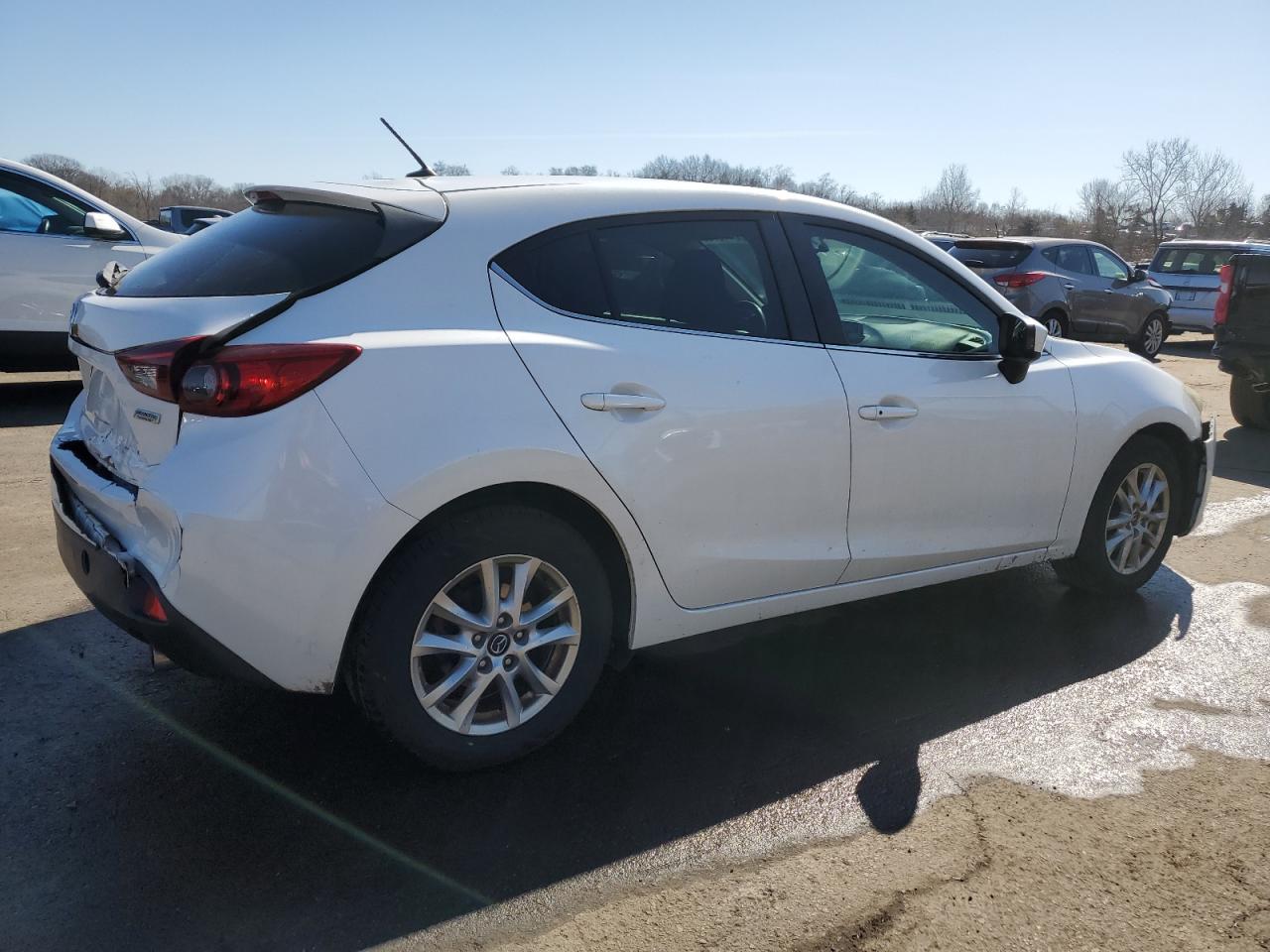 2014 Mazda 3 - Image 3