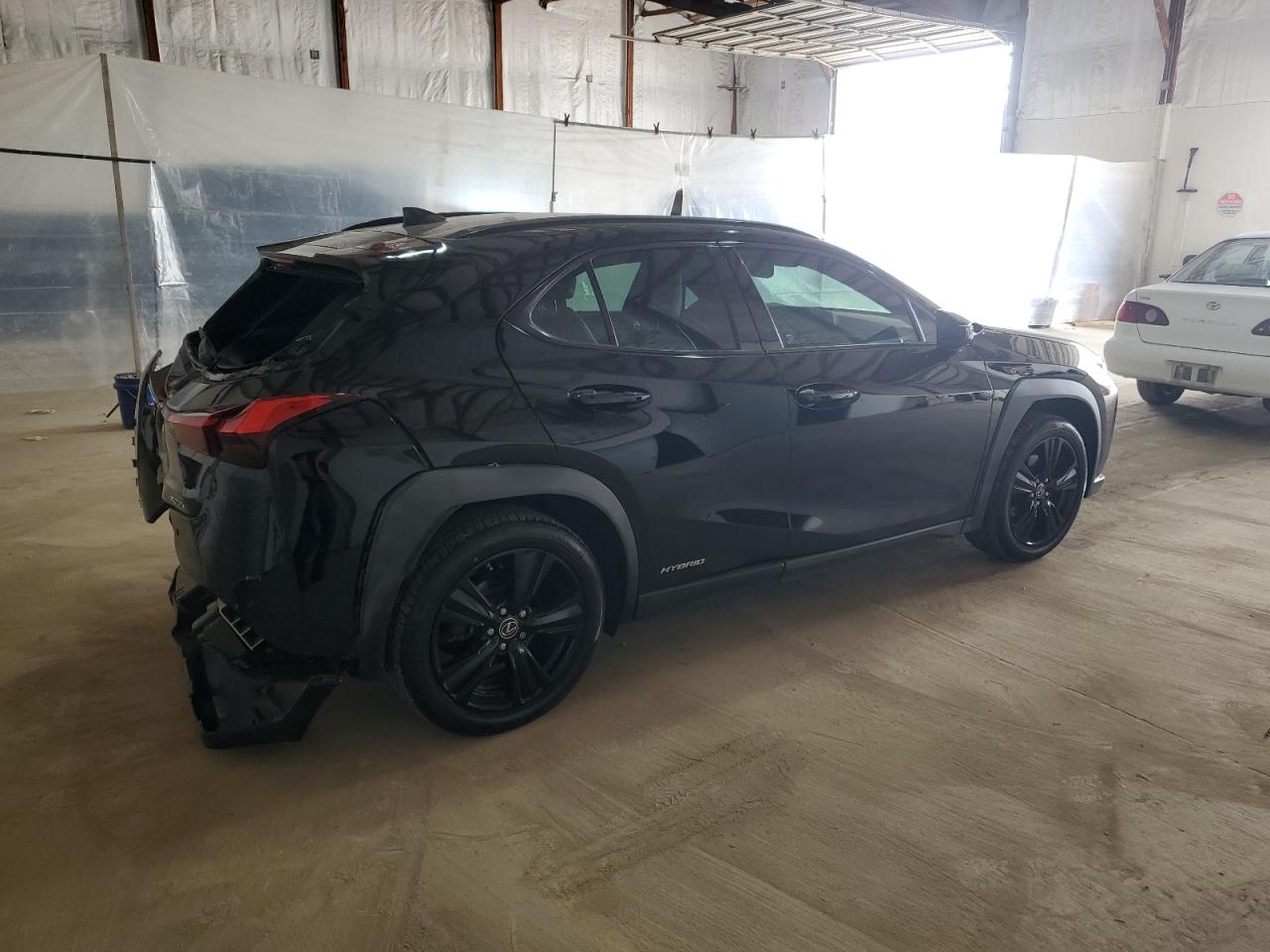 2019 Lexus UX - Image 3