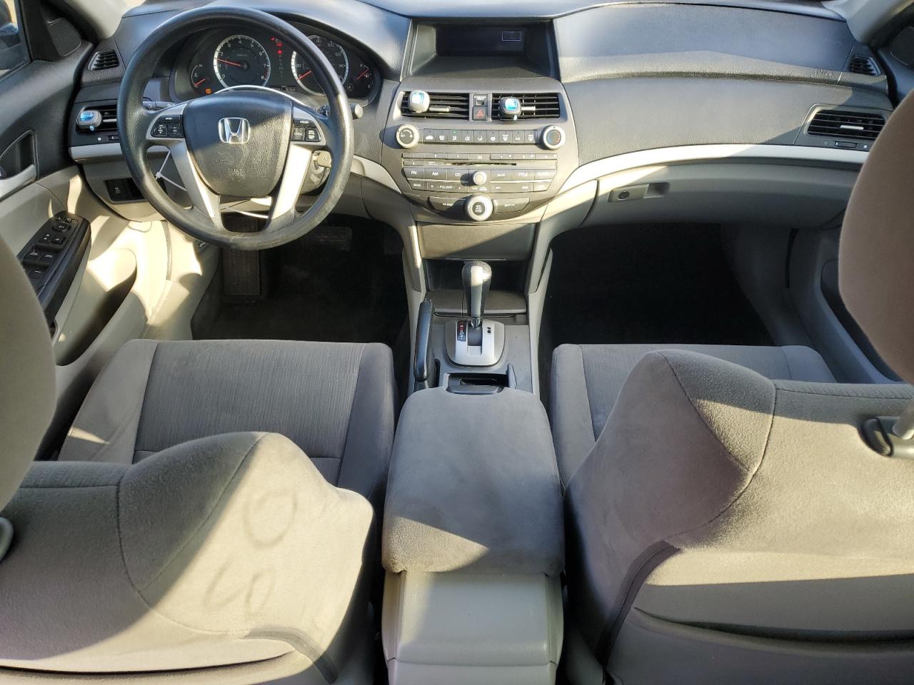 2011 Honda Accord - Image 8