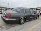 2001 Lincoln Town Car Signature იყიდება Oklahoma City-ში, OK - Side