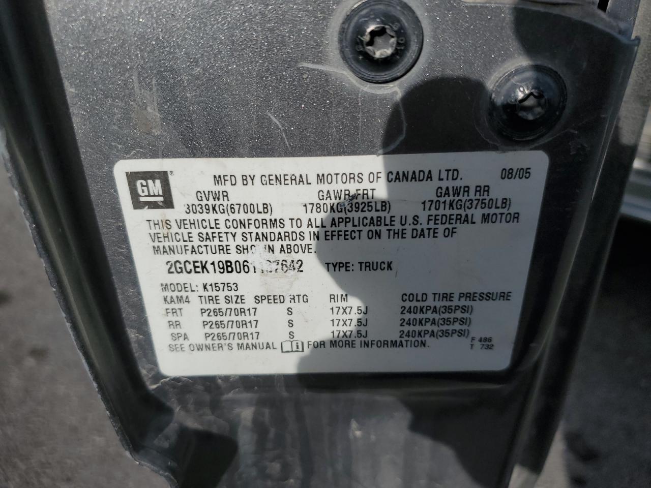 2006 Chevrolet Silverado - Image 12