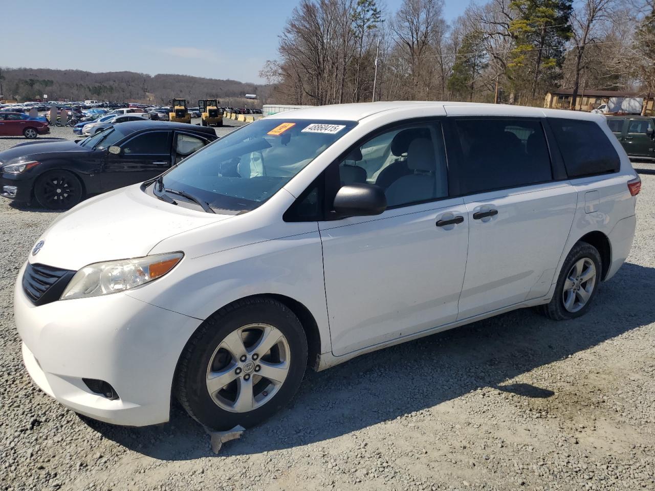 2017 Toyota Sienna  de vânzare în Concord, NC - All Over