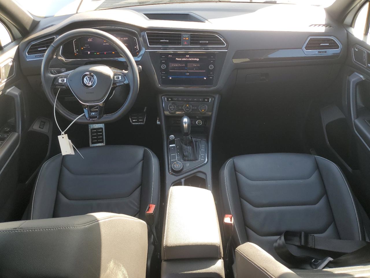 2021 Volkswagen Tiguan - Image 8