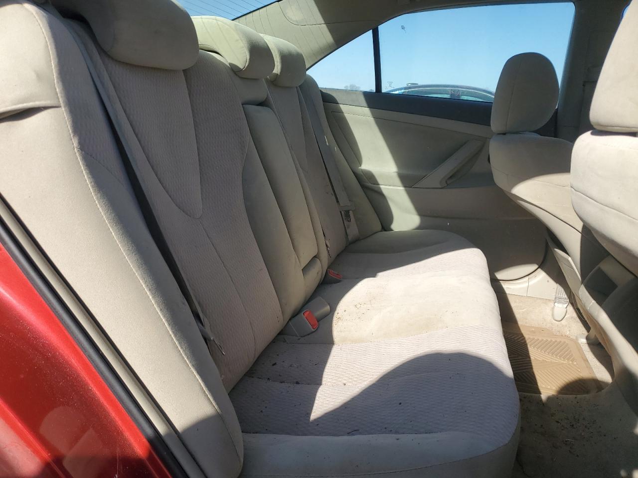 2010 Toyota Camry - Image 10