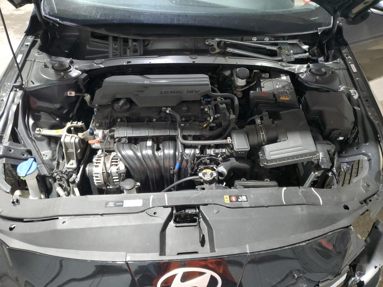 2024 Hyundai Elantra - Image 11