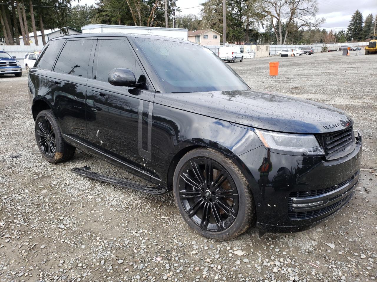 2024 Land Rover Range Rover - Image 4