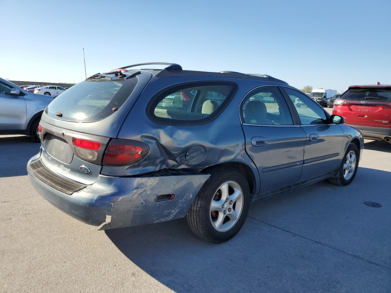 2000 Ford Taurus - Image 3