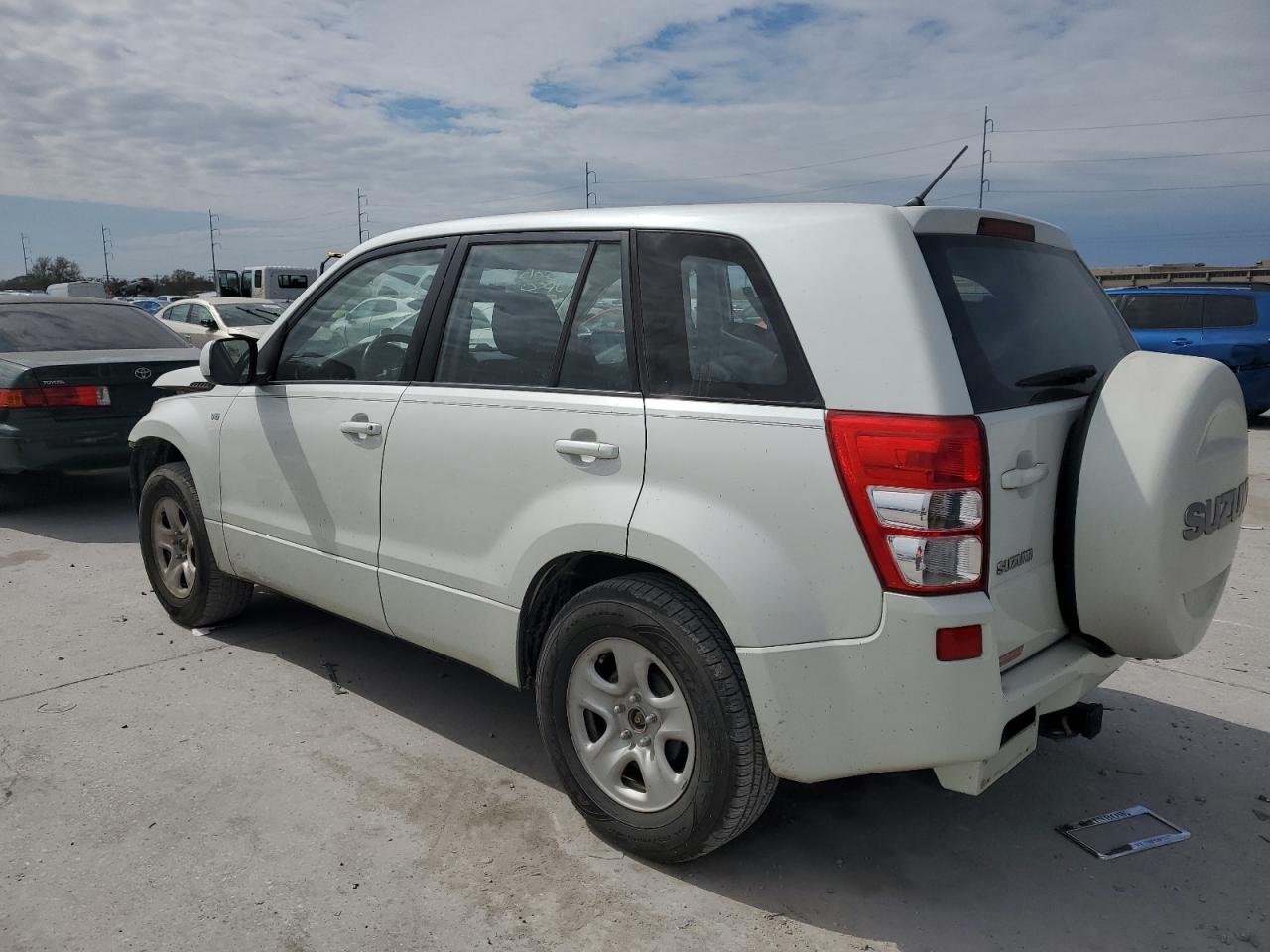2007 Suzuki Grand Vitara - Image 2