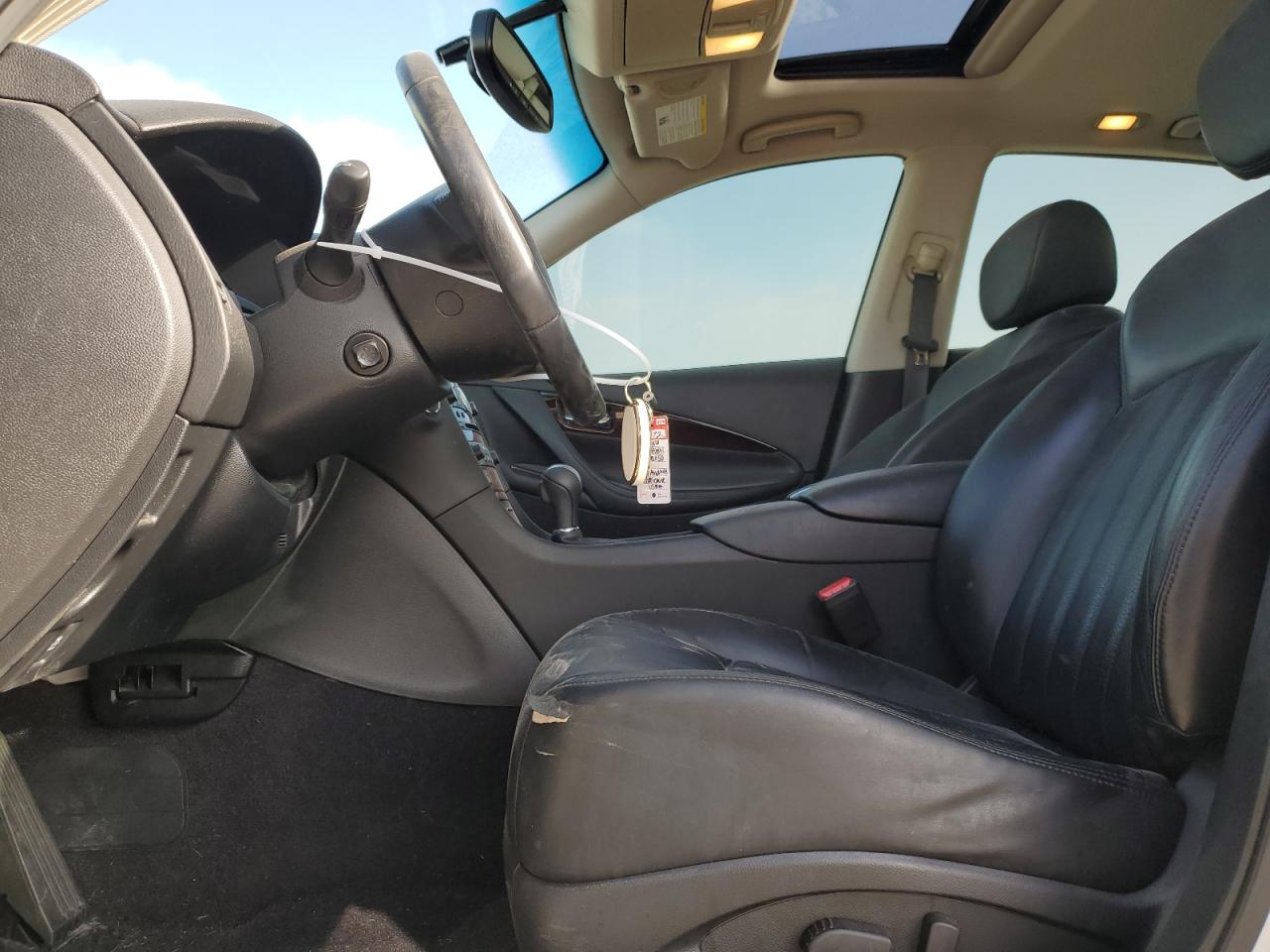 2016 Infiniti QX50 - Image 7