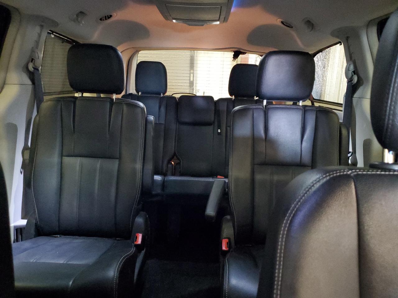 2015 Chrysler Town & Country Touring VIN: 2C4RC1BG3FR629328 Lot: 48708965