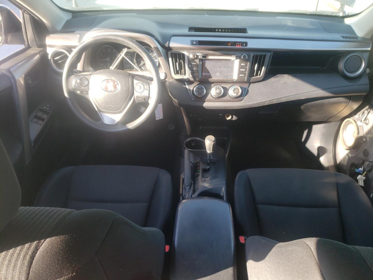 2017 Toyota RAV 4 - Image 8