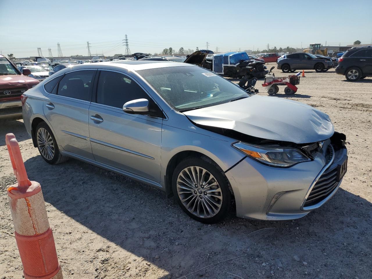 2016 Toyota Avalon - Image 4