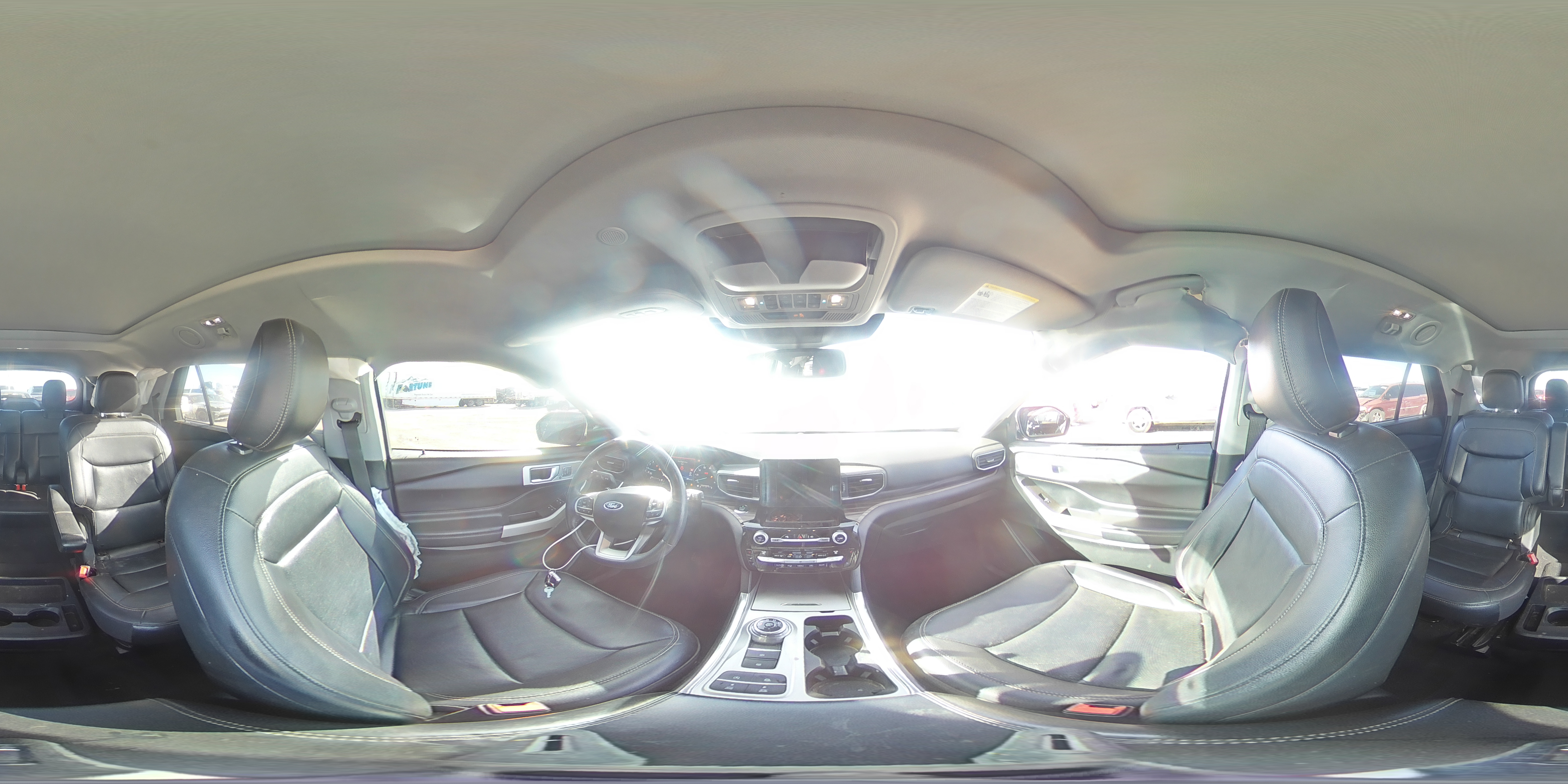 2021 Ford Explorer - Image 13